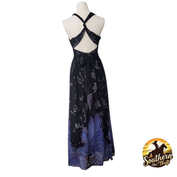 TWENTY ONE - Small Elegant Black and Blue Halter Maxi Dress - Picture 3 of 8